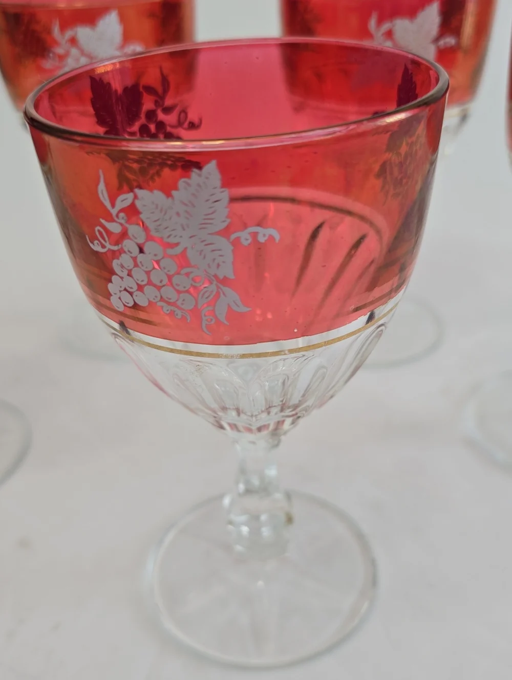 Vintage Lubiana Set Of 5 Italian Cranberry Wine Glasses Etched Grape Design